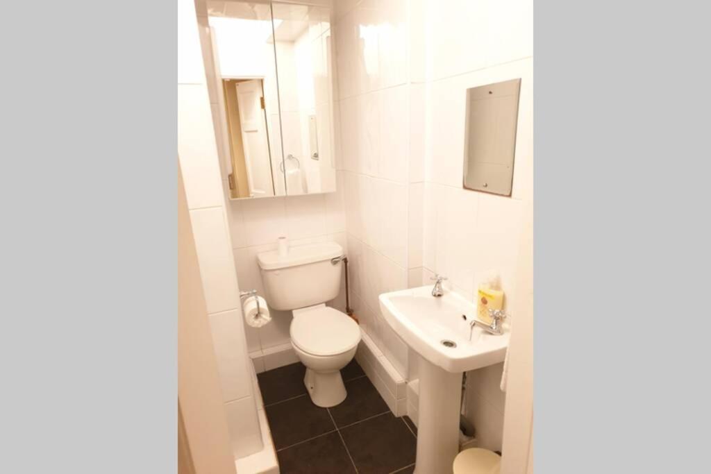 Appartement Large 3 Bed, Galway City Centre Extérieur photo