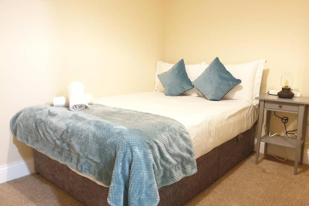 Appartement Large 3 Bed, Galway City Centre Extérieur photo