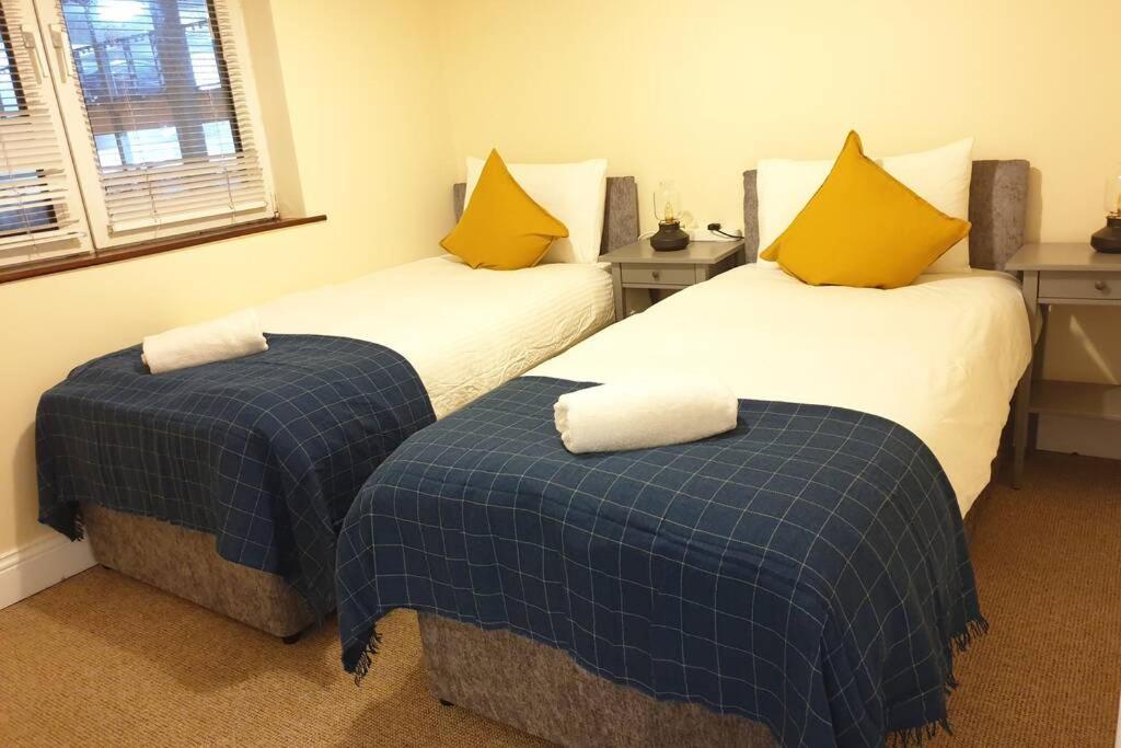 Appartement Large 3 Bed, Galway City Centre Extérieur photo